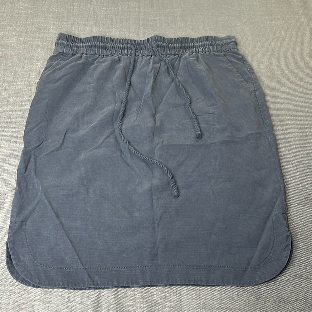 LOFT Gray Knee-Length Casual Skirt